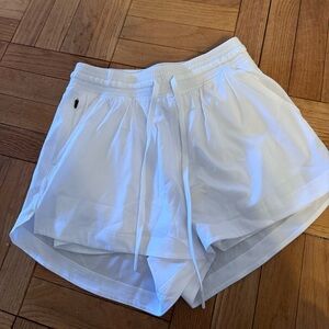 NWT Abercrombie & Fitch YPB Women's High Rise lined workout shorts